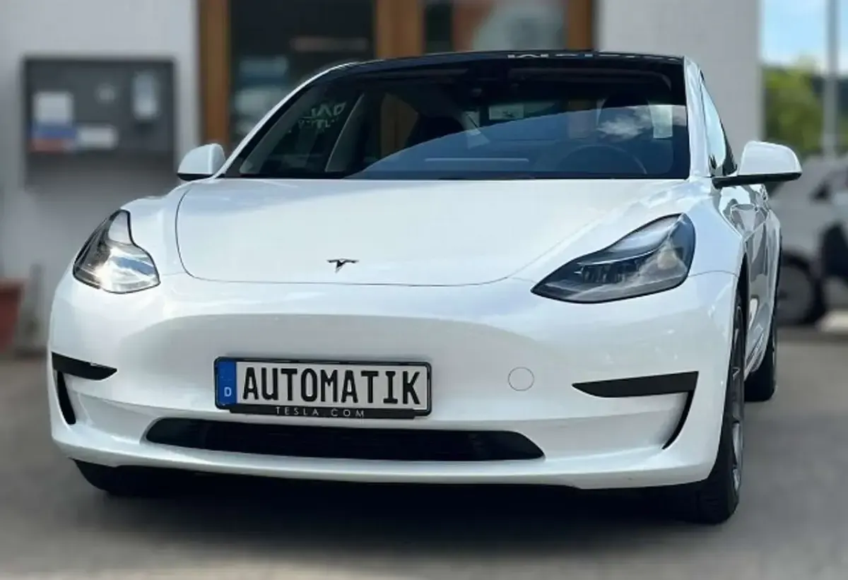 Gebraucht Tesla Model 3 RWD 239 kW (325 PS) 2021 Weiß Limousine
