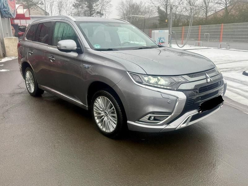 Gebraucht Mitsubishi Outlander P-HEV 225 PS (165 kW) 2020 Grau SUV