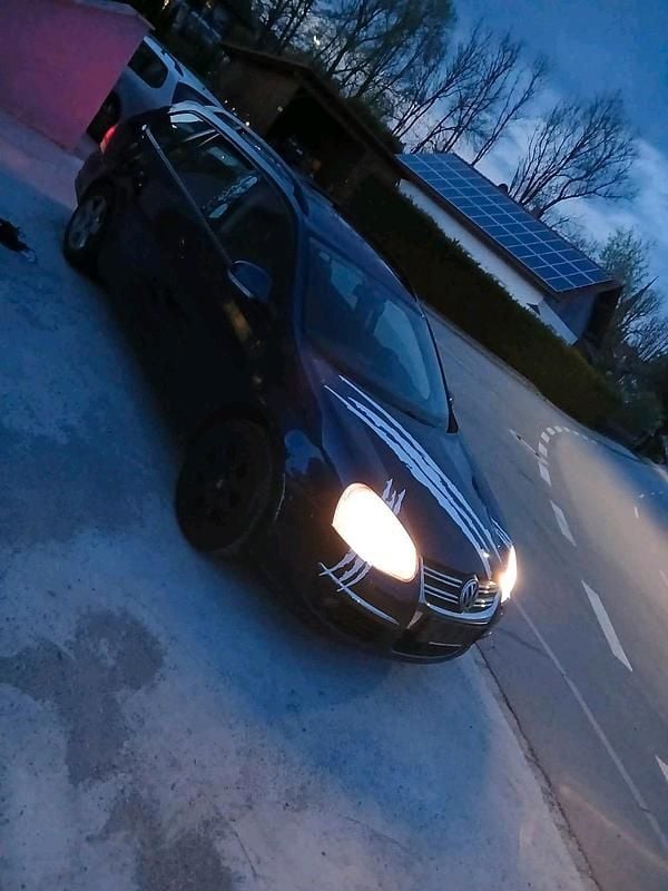 Gebraucht VW Golf V 102 PS (75 kW) 2007 Blau Kombi