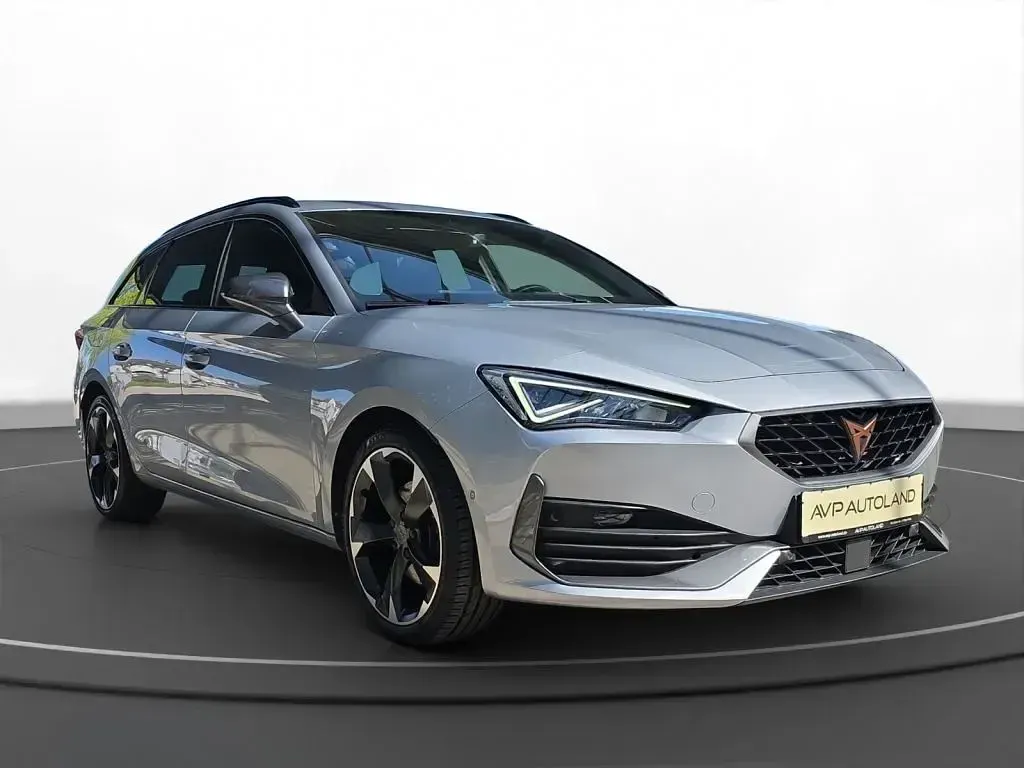 Usata Cupra Leon 204 CV (150 kW) 2022 Argento Station wagon