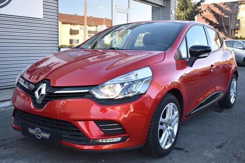Gebraucht Renault Clio IV LIMITED 90 PS (66 kW) 2018 Rot Limousine