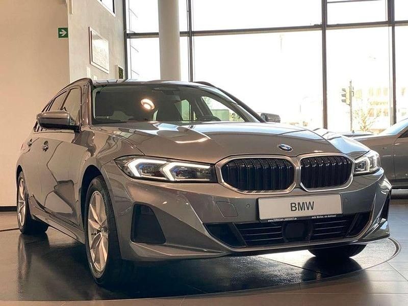 Gebraucht BMW 318 150 PS (110 kW) 2023 Grau Kombi
