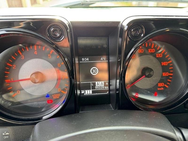 Gebraucht Suzuki Jimny Comfort+ 102 PS (75 kW) 2018 Grau SUV