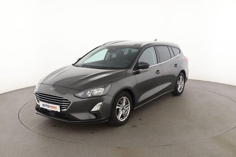 Grau Gebraucht 2019 Ford Focus Cool & Connect Kombi | 13.750 € (Etwas zu teuer) - Bild 1/4