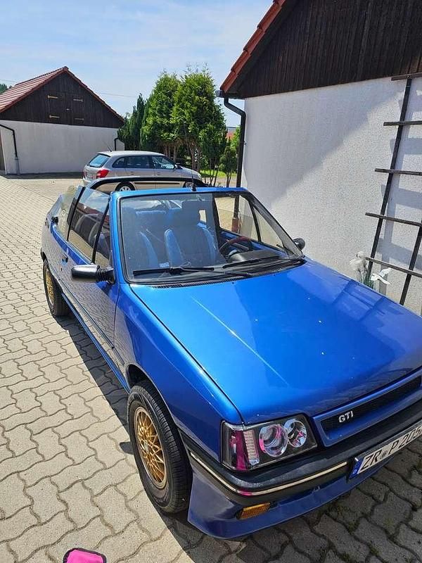 Blau Gebraucht 1993 Peugeot 205 Cabrio | 3.000 € - Bild 1/4