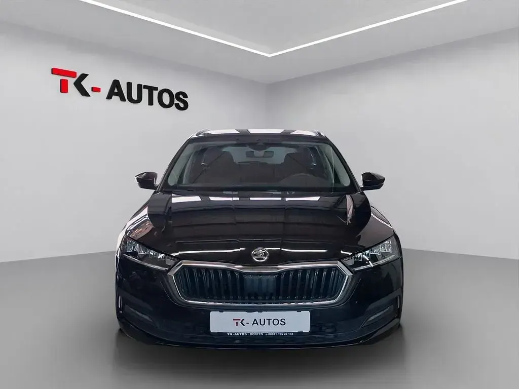 Gebraucht Skoda Octavia 150 PS (110 kW) 2021 Cerna magic/black magic Kombi
