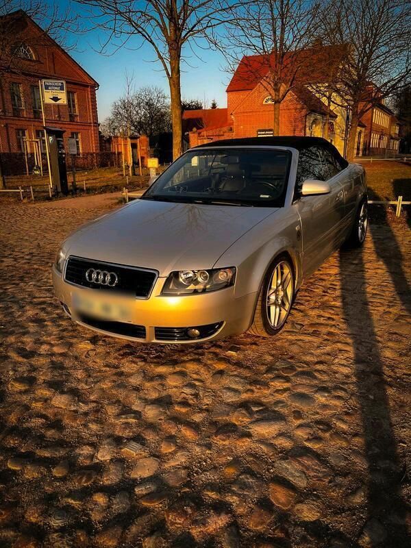 Silber Gebraucht 2002 Audi A4 Cabriolet Cabrio | 5.000 € - Bild 1/4