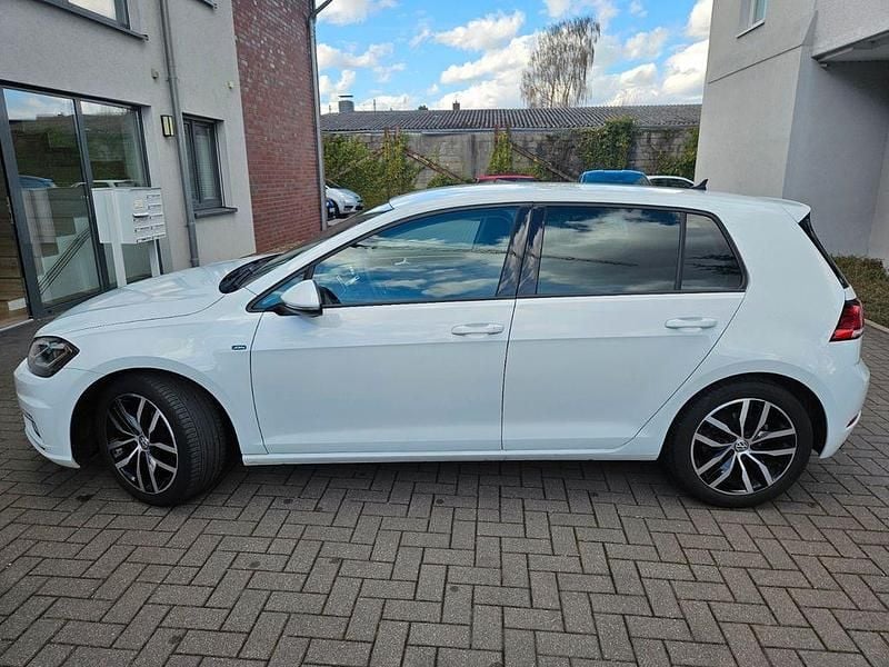 Gebraucht VW Golf VII Join 131 PS (96 kW) 2019 Weiß Limousine