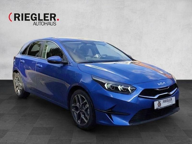 Neu Kia Ceed 140 PS (102 kW) 2025 Schwarz Kleinwagen