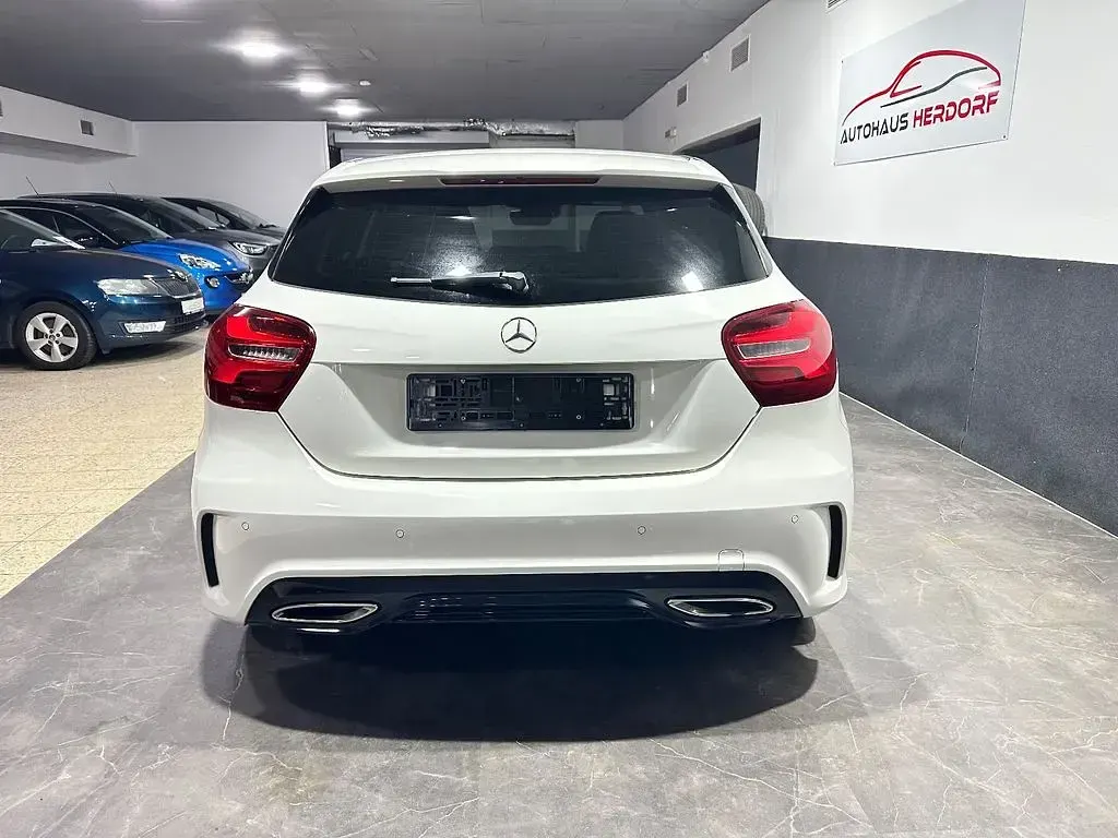 Gebraucht Mercedes A250 AMG line 211 PS (155 kW) 2017 Weiß Limousine