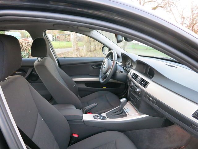 Second-hand BMW 320 250 CP (183 kW) 2012 Negru Break