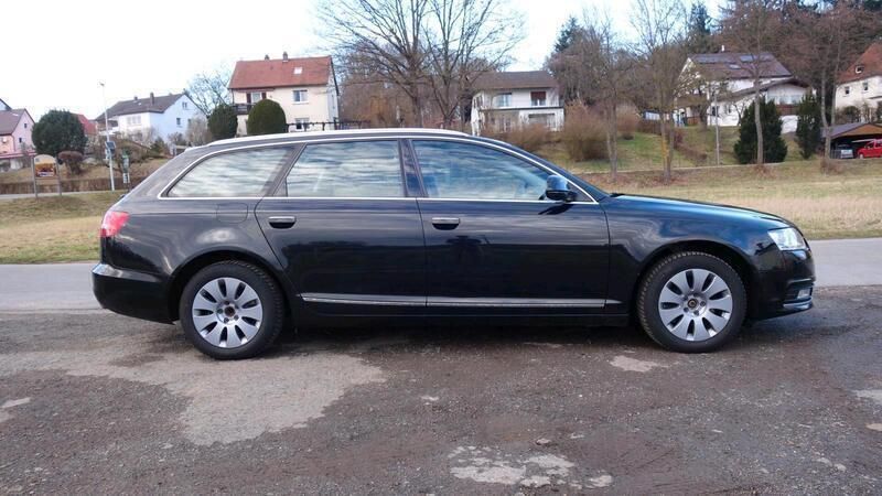Schwarz Gebraucht 2011 Audi A6 Kombi | 8.999 € (Guter Preis) - Bild 1/4