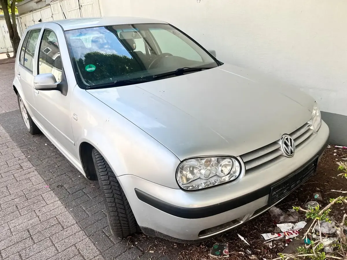 Gebraucht VW Golf IV 75 PS (55 kW) 2001 Silber Limousine