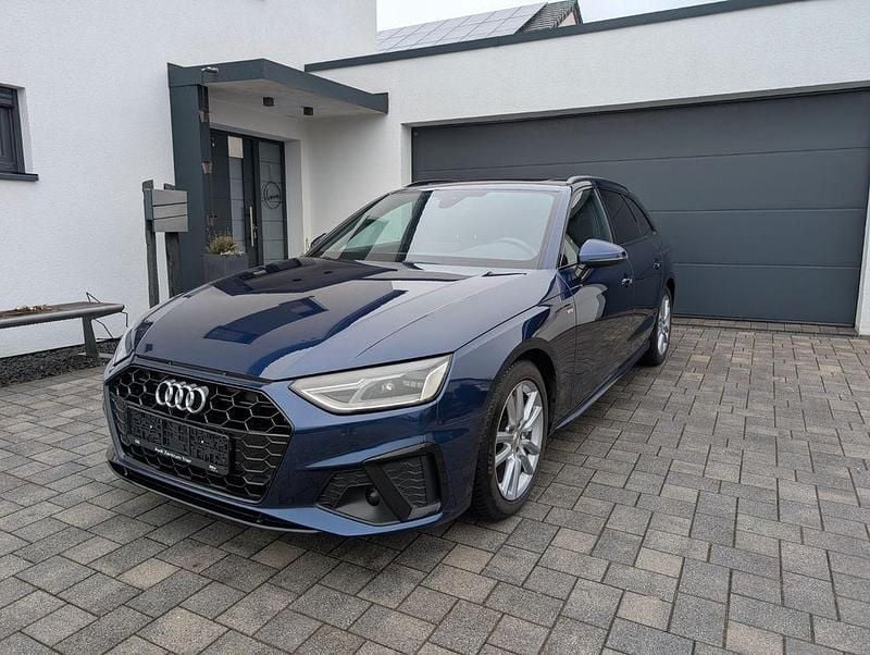 Blau Gebraucht 2021 Audi A4 Advanced Plus Kombi | 25.500 € (Fairer Preis) - Bild 1/4
