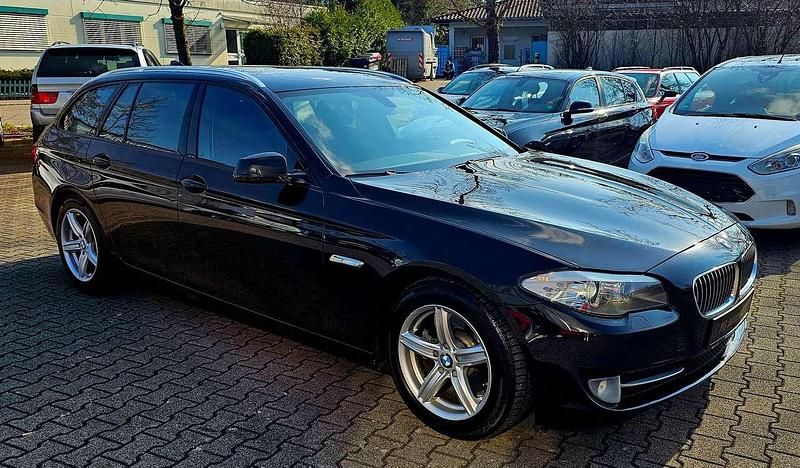 Gebraucht BMW 520 Shadowline 184 PS (135 kW) 2012 Schwarz Kombi