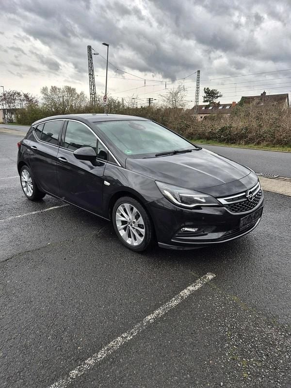 Gebraucht Opel Astra Dynamic 125 PS (91 kW) 2015 Schwarz Limousine