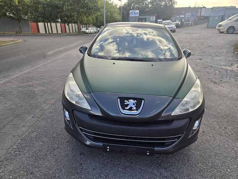 Grau Gebraucht 2008 Peugeot 308 Tendance Limousine | 1.990 € (Guter Preis) - Bild 1/4