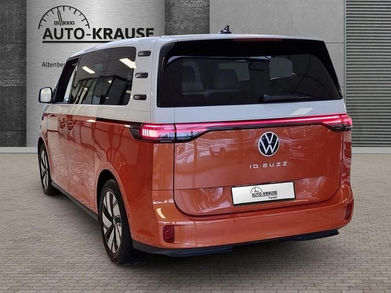 Gebraucht VW ID. Buzz Pro 150 kW (204 PS) 2023 Weiss Van / Kleinbus