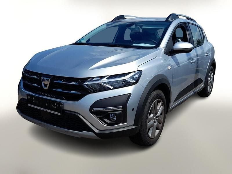 Grau Gebraucht 2023 Dacia Sandero Stepway Kleinwagen | 17.988 € (Fairer Preis) - Bild 1/4