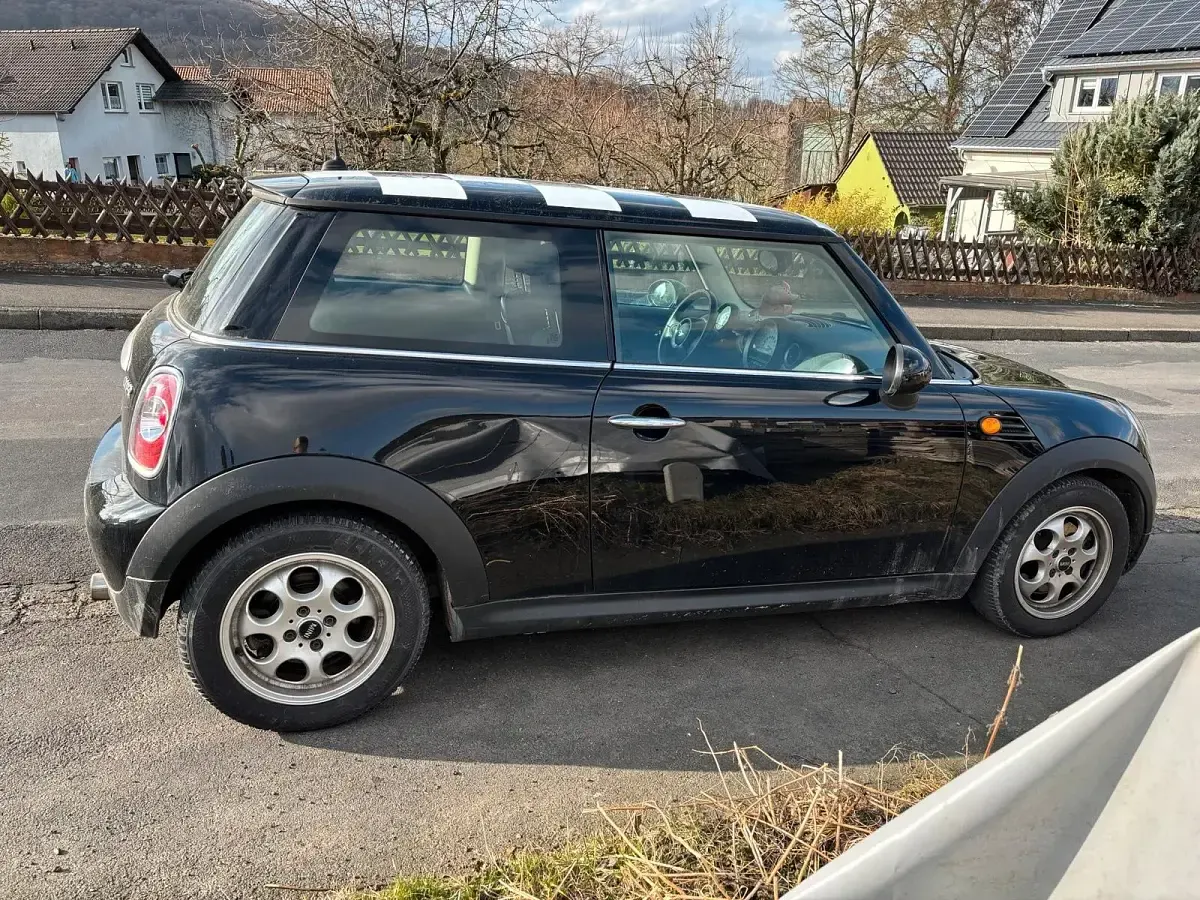 Używany Mini Cooper 120 KM (88 kW) 2011 Czarny Hatchback
