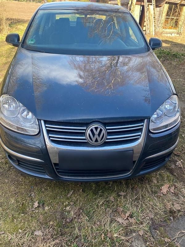 Gebraucht VW Jetta 116 PS (85 kW) 2006 Blau Limousine
