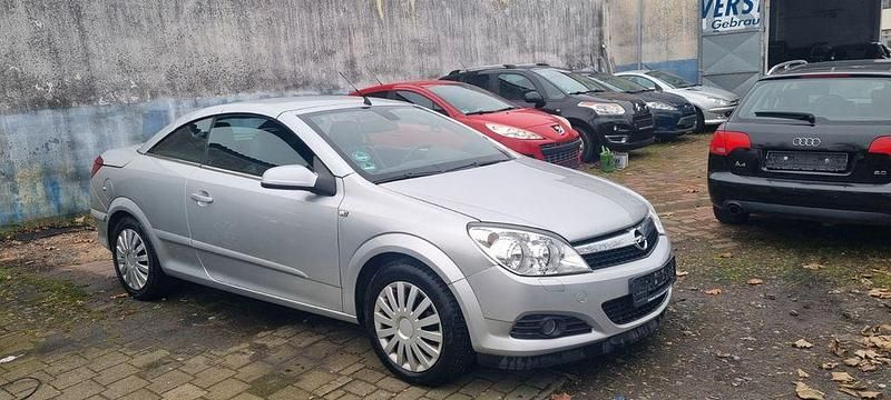 Gebraucht Opel Astra Cabriolet 140 PS (102 kW) 2007 Silber Cabrio