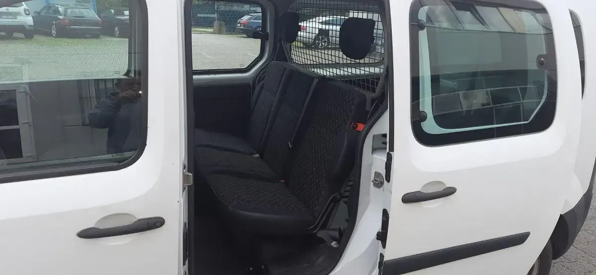 Gebraucht Renault Kangoo 86 PS (63 kW) 2011 Weiß Van / Kleinbus