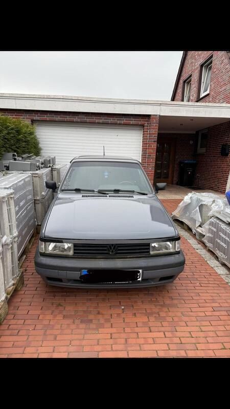 Grau Gebraucht 1993 VW Polo Coupé | 1.299 € - Bild 1/4