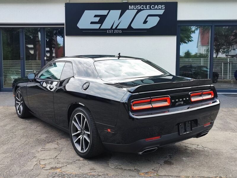 Gebraucht Dodge Challenger 381 PS (280 kW) 2021 Pitch black Coupé