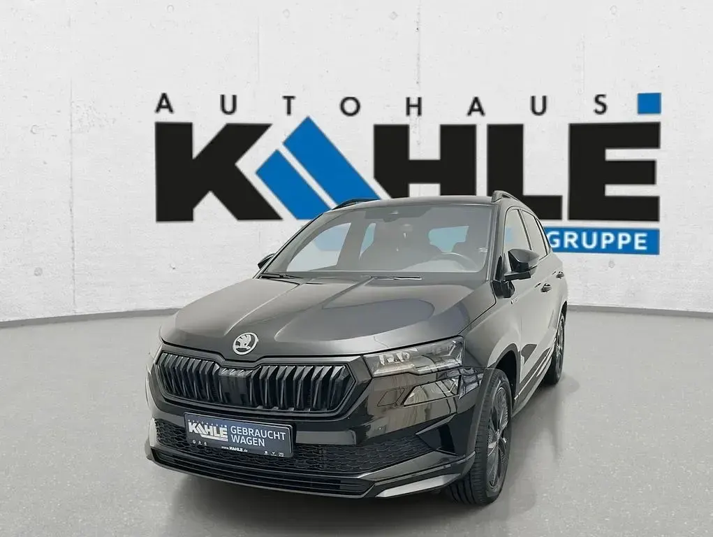 Gebraucht Skoda Karoq SportLine 150 PS (110 kW) 2023 Blackmagic perleffekt SUV
