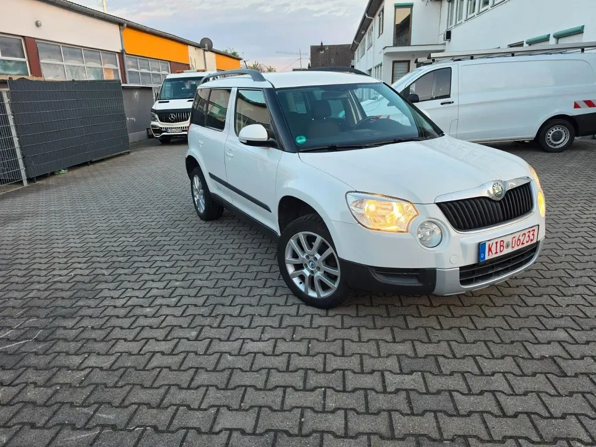 Gebraucht Skoda Yeti Plus Edition 105 PS (77 kW) 2011 Weiß SUV
