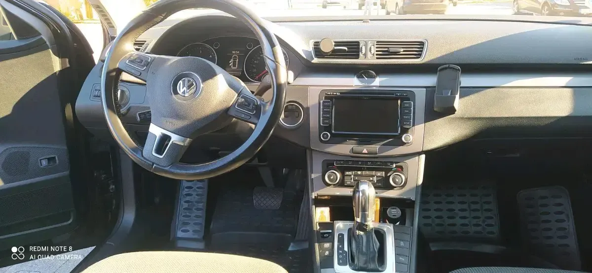 Gebraucht VW Passat 140 PS (102 kW) 2011 Schwarz Kombi