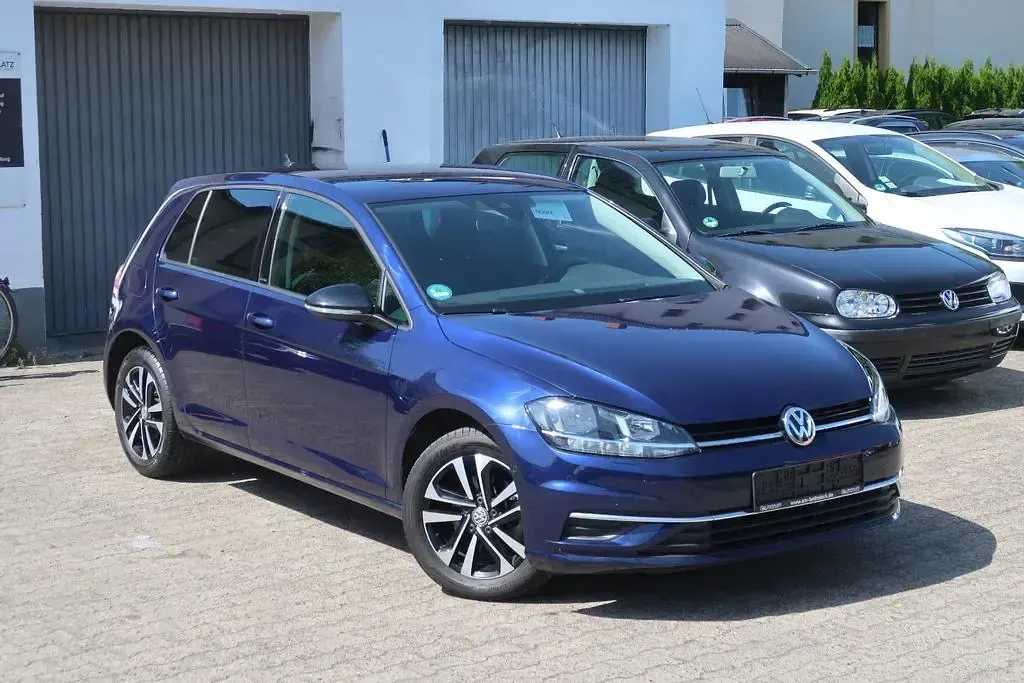 Gebraucht VW Golf VII IQ Drive 150 PS (110 kW) 2019 Blau Limousine