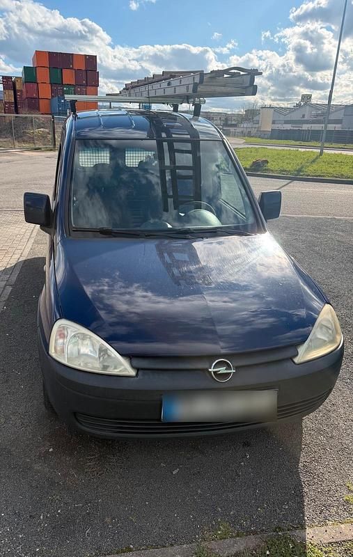 Usata Opel Combo 75 CV (55 kW) 2011 Blu Monovolume