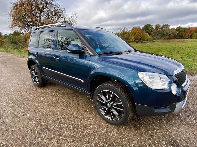Blau Gebraucht 2013 Skoda Yeti Adventure SUV | 5.500 € (Superpreis) - Bild 1/4