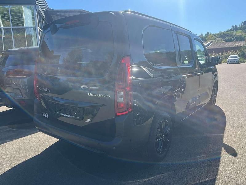 Neu Citroën Berlingo 131 PS (96 kW) 2025 Noir perla nera Van / Kleinbus