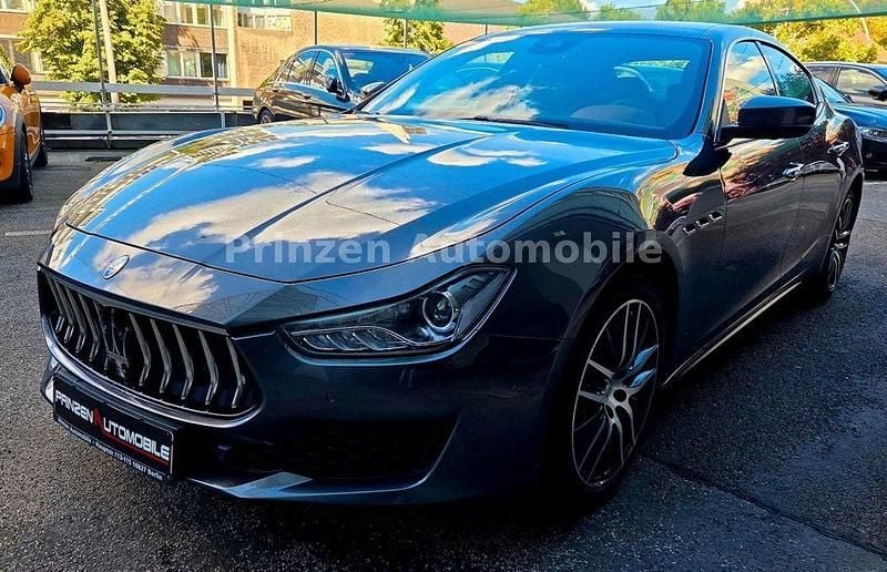 Gebraucht Maserati Ghibli 349 PS (256 kW) 2020 Grau Coupé