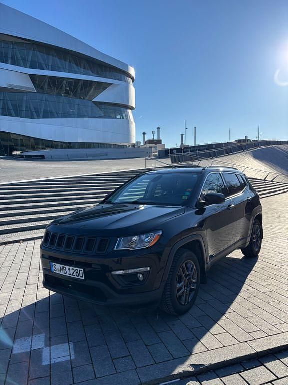 Gebraucht Jeep Compass Limited 182 PS (133 kW) 2018 Schwarz SUV