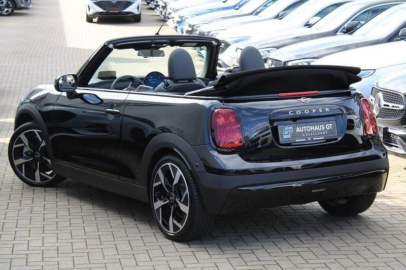 Gebraucht Mini Cooper Cabriolet 163 PS (119 kW) 2025 Schwarz Cabrio