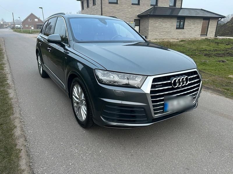 Gebraucht Audi Q7 S-Line 272 PS (200 kW) 2015 Grau SUV