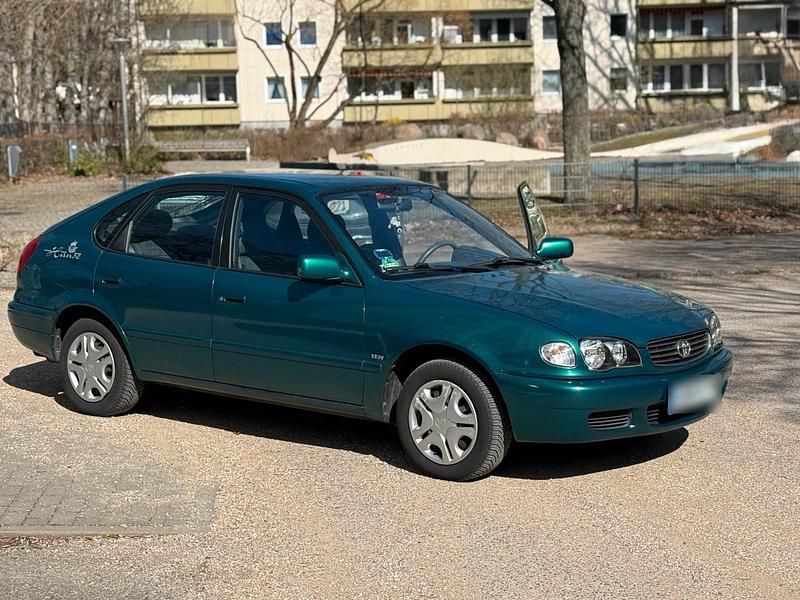 Gebraucht Toyota Corolla 96 PS (70 kW) 2001 Grün Limousine