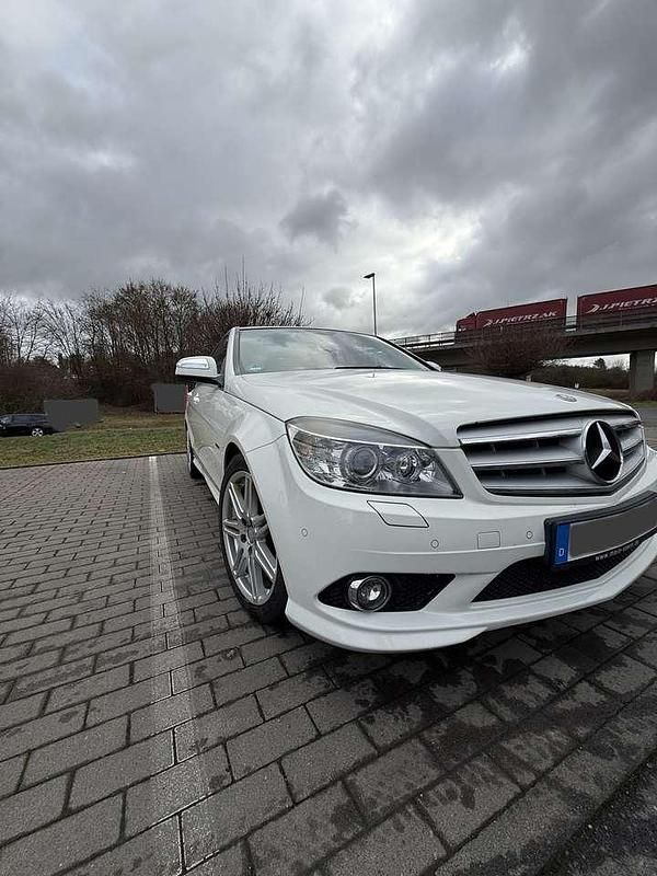 Gebraucht Mercedes C350 Avantgarde 272 PS (200 kW) 2008 Weiß Limousine