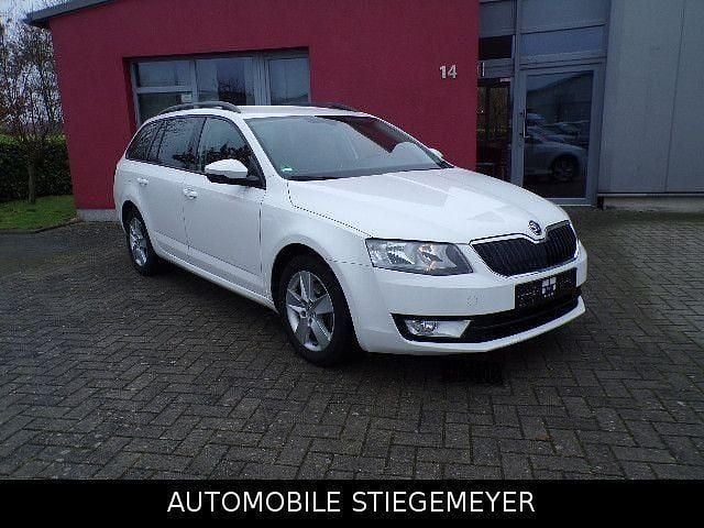 Weiß Gebraucht 2014 Skoda Octavia GreenLine Kombi | 5.650 € (Superpreis) - Bild 1/4