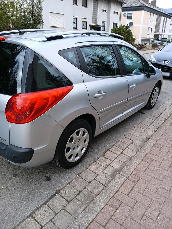Gebraucht Peugeot 207 75 PS (55 kW) 2013 Silber Kombi