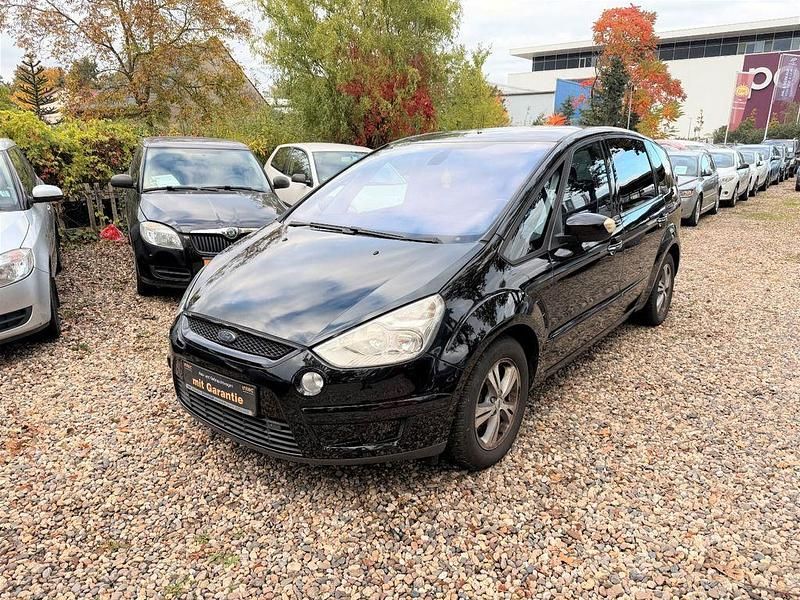 Gebraucht Ford S-MAX Titanium 140 PS (102 kW) 2008 Schwarz Van / Kleinbus