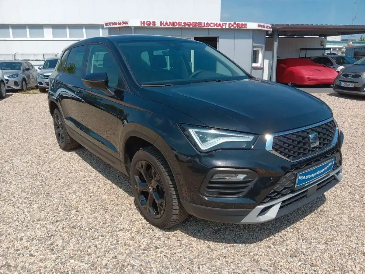 Usado Seat Ateca 4Drive 150 CV (110 kW) 2024 Negro SUV