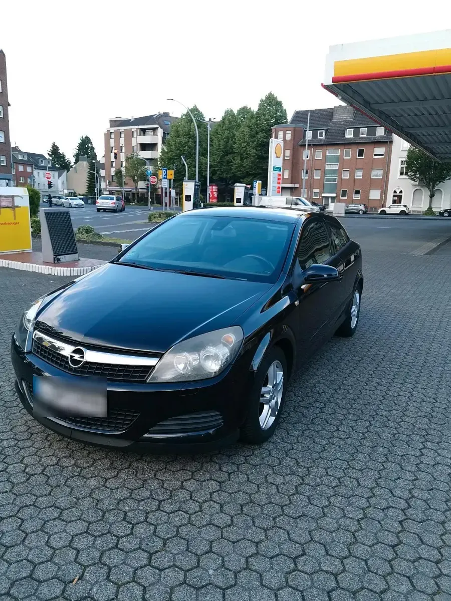 Gebraucht Opel Astra GTC 105 PS (77 kW) 2007 Schwarz Coupé