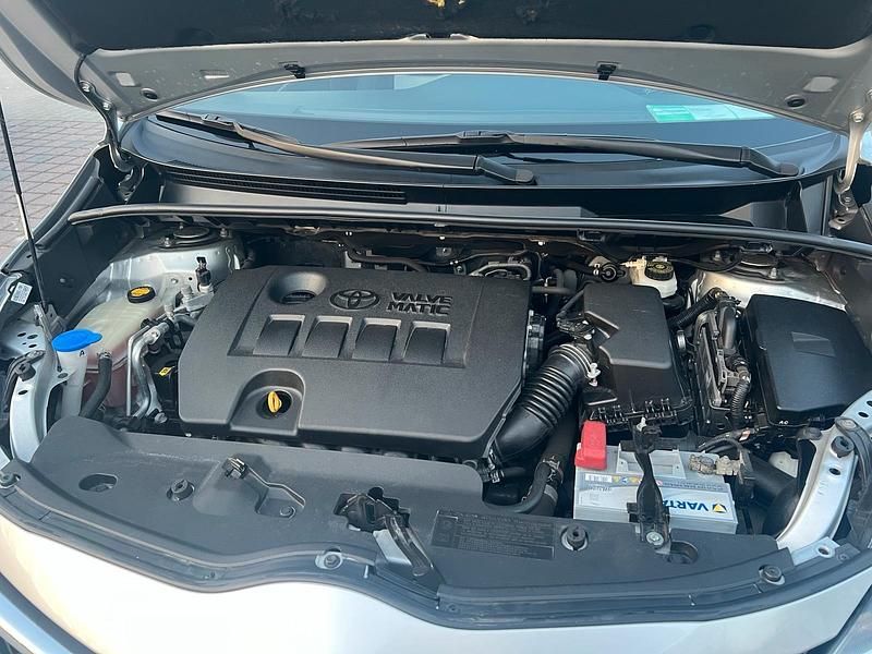 Gebraucht Toyota Verso 2013 Silber Van / Kleinbus