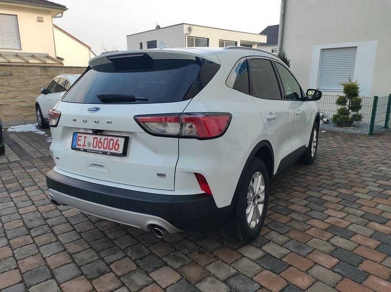Gebraucht Ford Kuga Titanium X 190 PS (139 kW) 2022 Weiß SUV