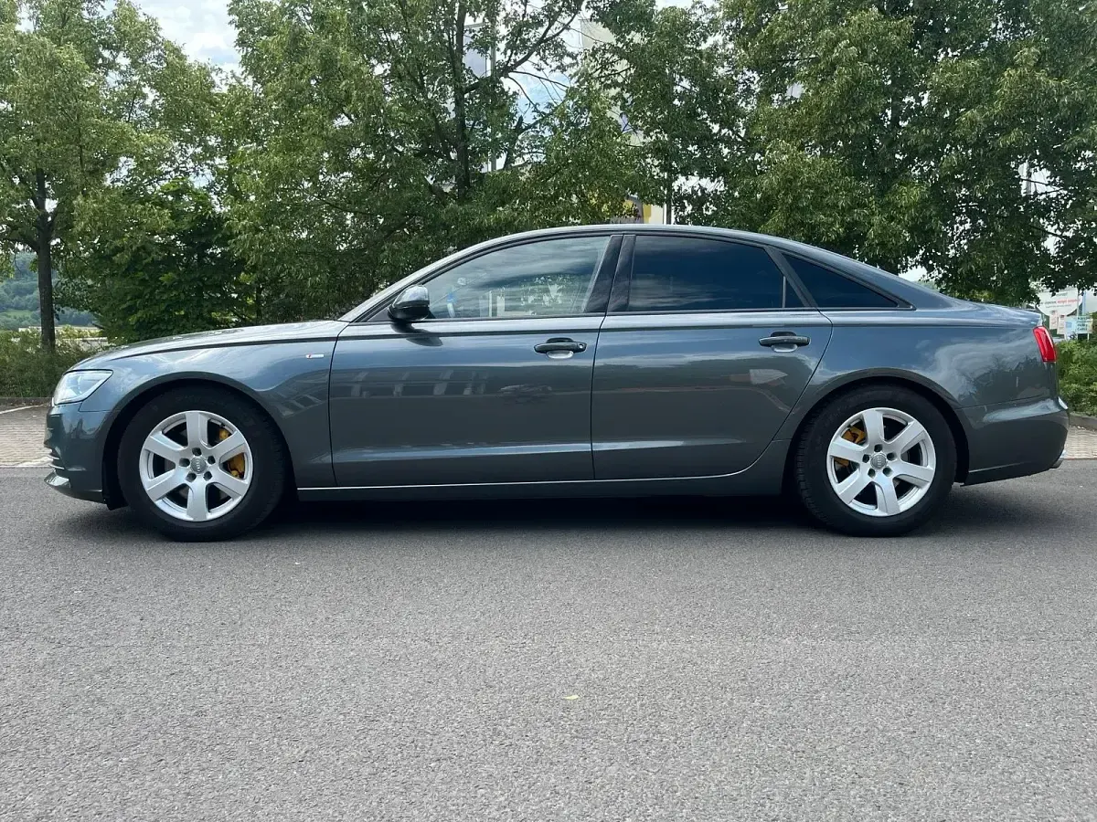 Gebraucht Audi A6 S-Line 245 PS (180 kW) 2012 Grau Limousine